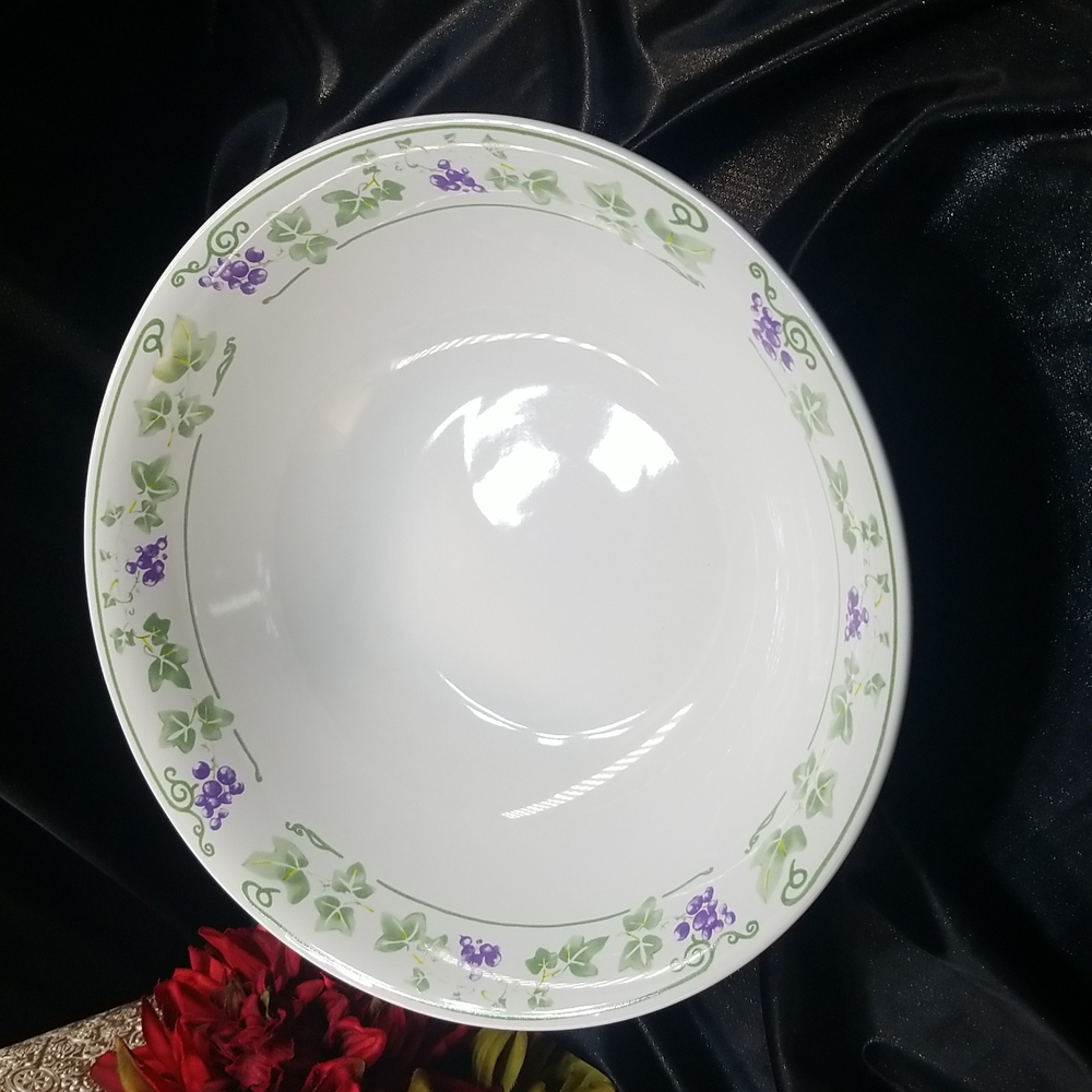 Gibson Everyday English Ivy Large Serving Bowl